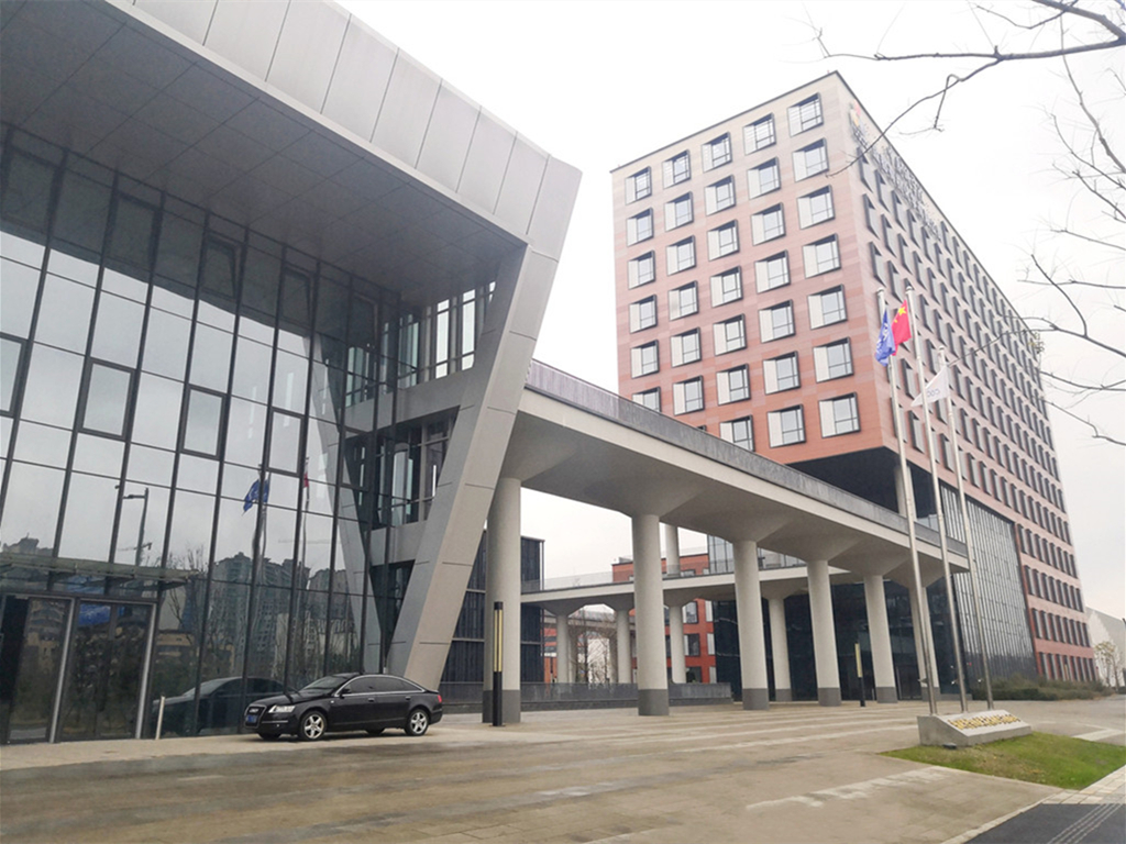 公司召开2020年度党建工作述职考评会