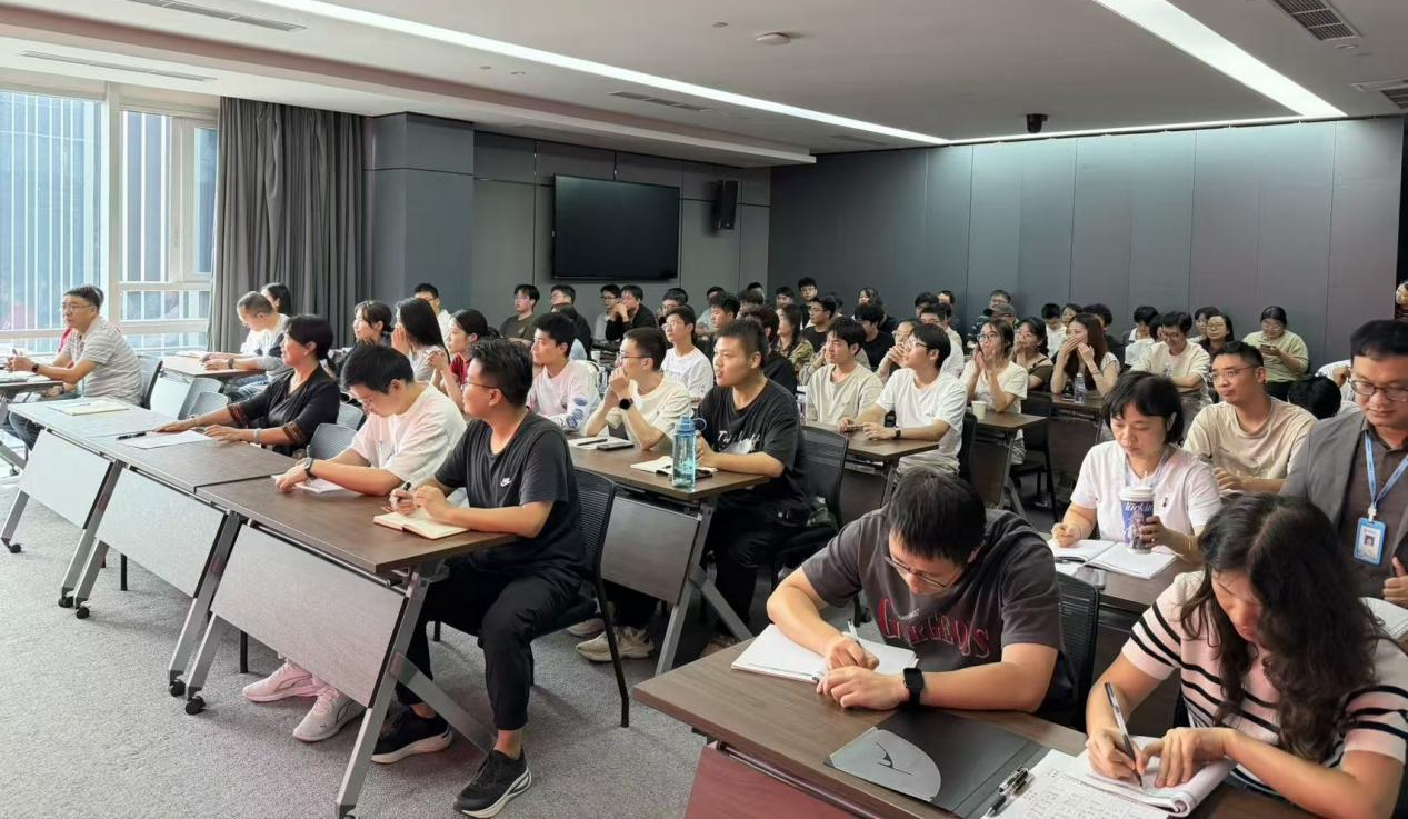 在民族复兴征程中书写青年答卷 在民族复兴征程中书写青年答卷